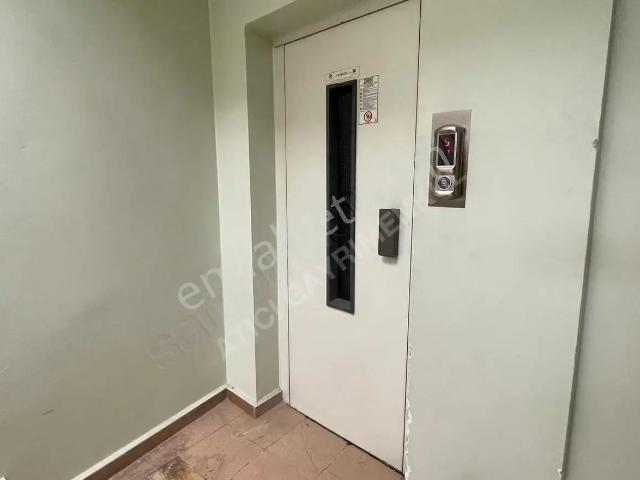 Kırmızıtoprak'ta 3+1, 120m², Şehir Manzaralı Kiralık Daire