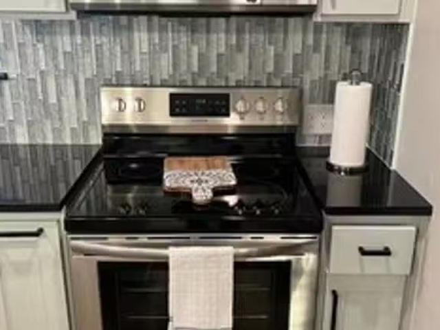 K Stark Holdings LLC, 1035 North 33rd St, Brookview 2 Bedroo.