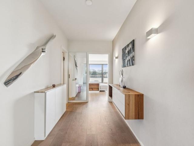 K Sürth: Exclusive 3 room apartment with Rhine view & private sauna
