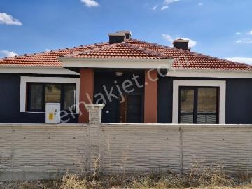 Gölbaşı Gökçehöyükte 500 M² Arsa Üzerinde Satılık Müstakil Ev