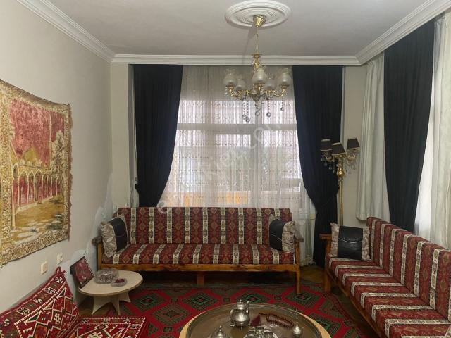 İskanlı Karamürsel Sahilde 3+1 Satılık Daire