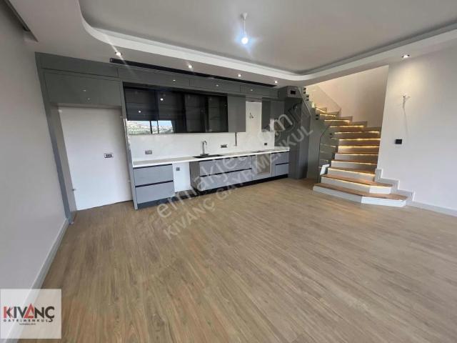 Kıvanç Gayrimenkul'den Yeşilyurtta Satılık Sıfır Muhteşem Villa