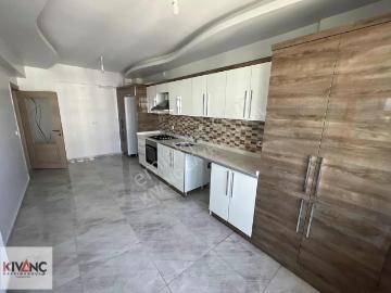 Kıvanç Gayrimenkul'den Fahri Kayahanda Kiralık 3+1 Daire