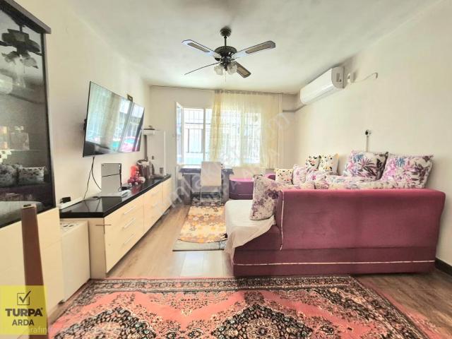 K.yaka Bahariye Mah. Yüksek Giriş D.gazlı Bahçeli 2+1 90 M2
