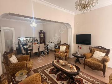 K.yaka M.barutçu Sokak Arakat D.gazlı Tadilatlı 2+1 115 M2