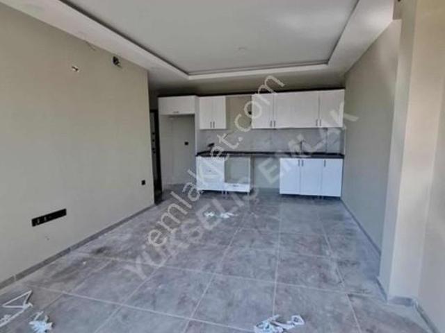 Kızılot Mahallesi De 2+1 Ara Kat Daire Asansörlü Satılık