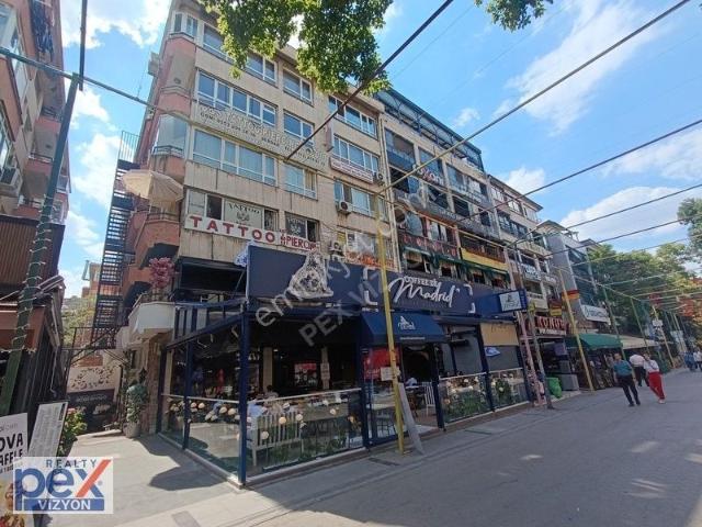 Kızılay Da Eşyalı 1+1 Kiralık Daire Lütfen Açıklamayı Okuyun !