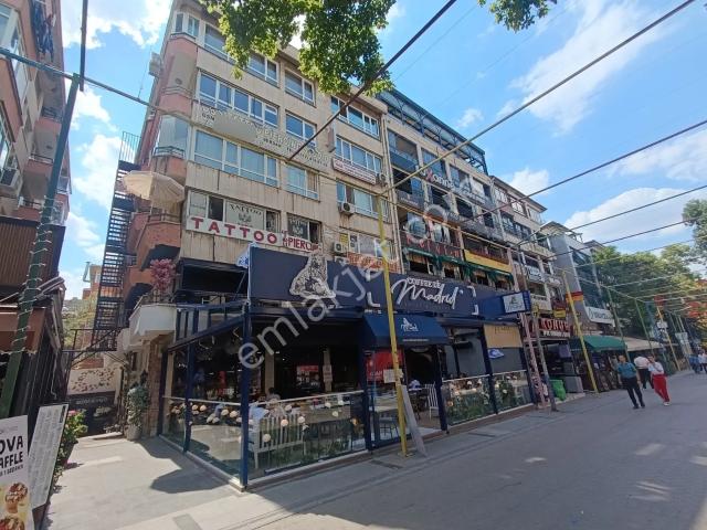 Kızılay Da Eşyalı 1+1 Kiralık Daire Lütfen Açıklamayı Okuyun !