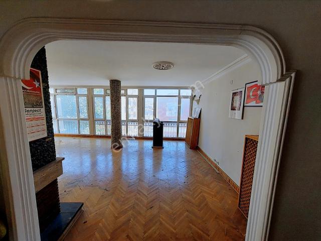 Kızılay Gmk Bulvar Üzeri 175m2 Ofis / Daire