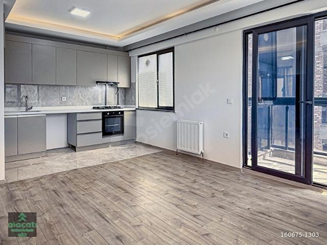 Kızılcaşar Yüksek Tavanlı Site İçinde Satılık 2+1 Daire