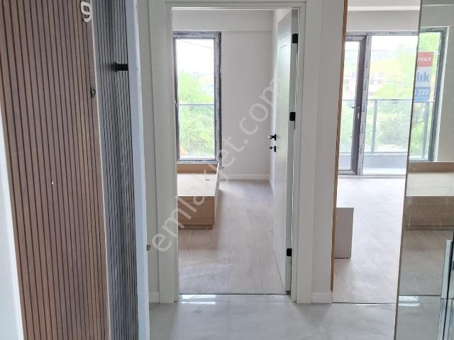 Kızılcaşar'da Sıfır, Özel Mobilyalı, 1.katta 1+1 Kiralık