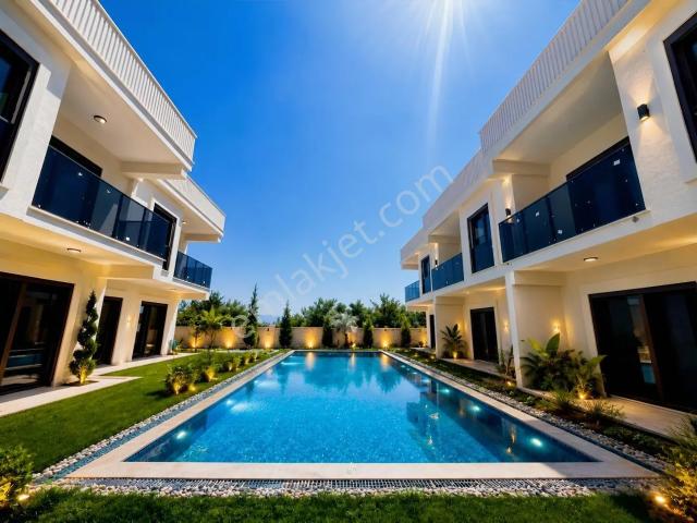 Kızılkeçili'de 3+1 Ev Takasına Açık Havuzlu Otoparklı Lüks Villa