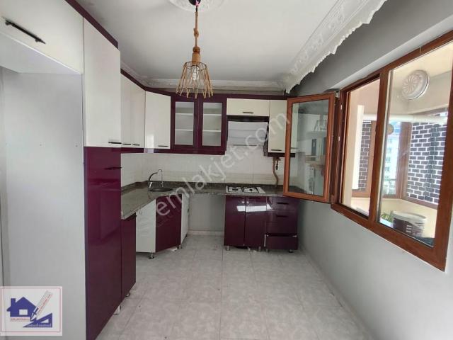 Kızılpınar'da Merkezi Konumda Kullanışlı Uygun Fiyata 2+1 Daire