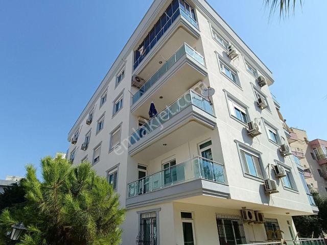 Kızıltoprak Mh/2+1 Geniş Kullanım 1.kat Kiralık Daire