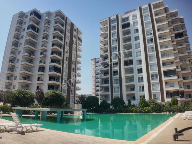 Kızkalesinde Havuzlu Site İçerisinde Satılık 2+1 Daire