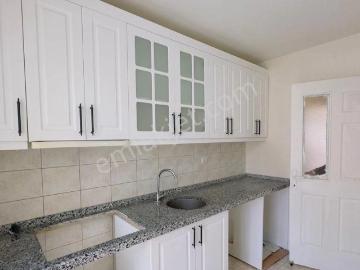 Kc Emlaktan Merkezi Konum Ara Kat Kiralık 2+1 Daire