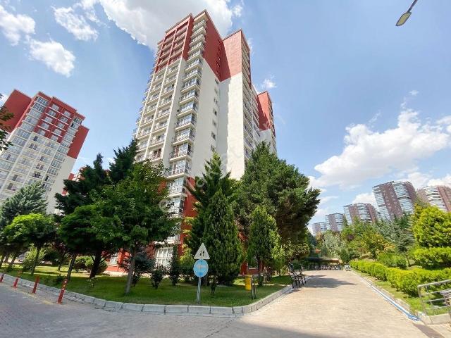 Kc Göksupark Konutları E.blokta 3.kat Satılık 4+1 Daire