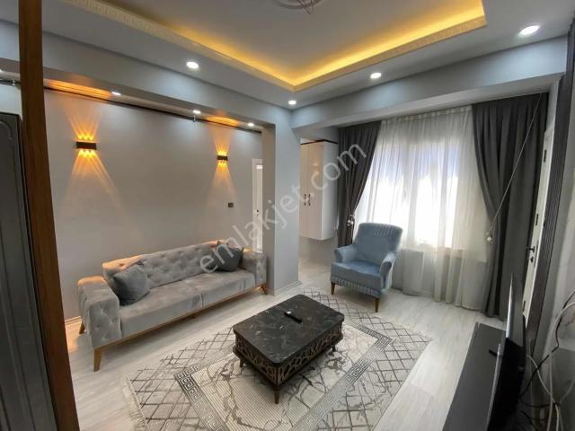 Kağıthane Yahyakemal Mah Oturmaya Hazır Ful Sıfır Eşyalı 2+1