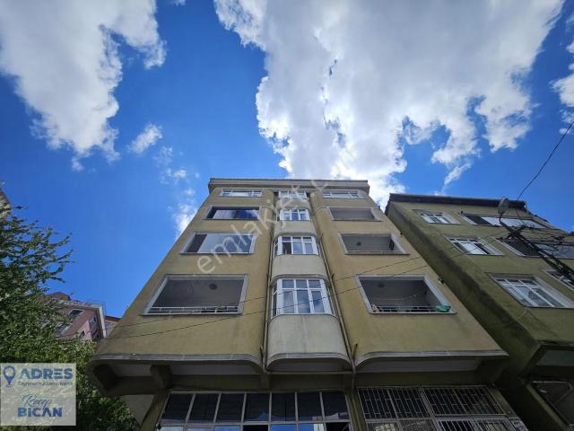 Kağıthane Çağlayan Mh. Metro Market Karşısı Kiralık 2+1 Daire