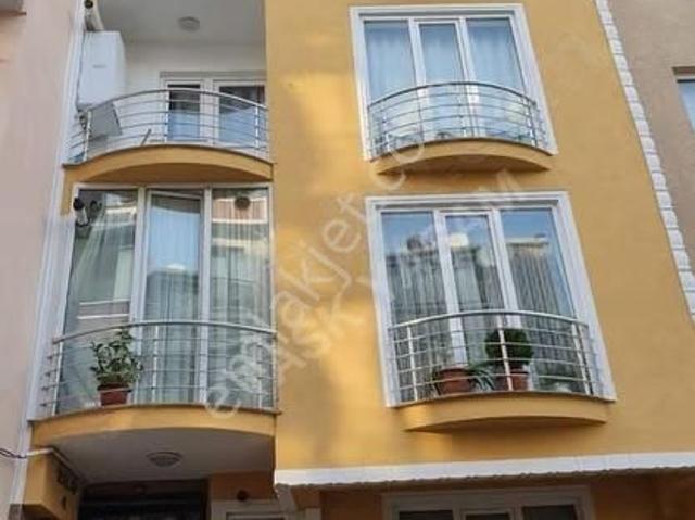Kağıthane Çeliktepe Mahallesi'nde 2+1 Satılık Ferah Daire
