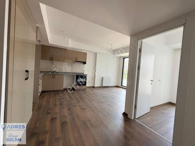 Kağıthane Çeliktepe'de Satılık 2+1 Lüks Residence