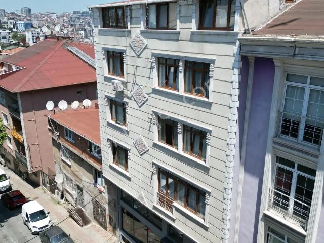 Kağıthane Gürsel Mh 1+1 Kiralık Daire Toplu Ulaşıma 1dk Ara Kat