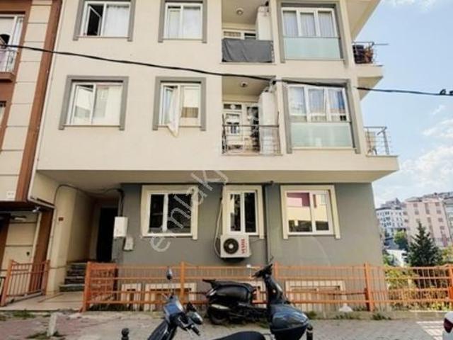 Kağıthane Hamidiye Mahallesi'nde Satılık 2 + 1 Bahçe Katı