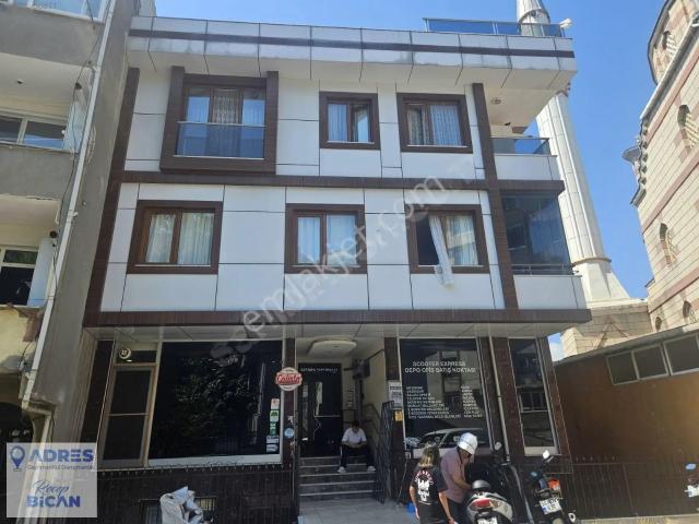Kağıthane Harmantepe Mh. Satılık Daire 2+1 90 M2 Büyük Mutfak