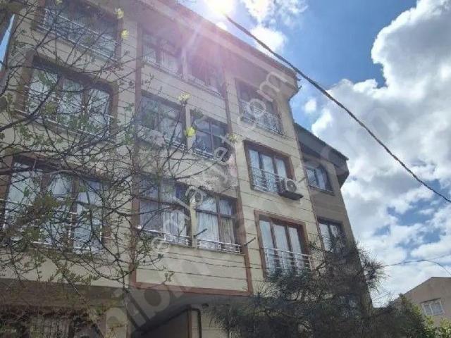 Kağıthane Harmantepede 4+1 İskanlı, Teraslı 3.kat 120 M2 Dubleks Daire