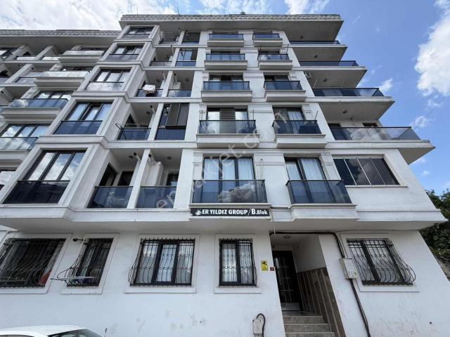 Kağıthane Hürriyet Mahallesi 2+1 Balkonlu Fırsat Satılık Daire