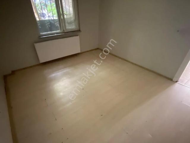 Kağıthane Hürriyet Mahallesi'nde 2+1 Bakımlı Kiralık Daire