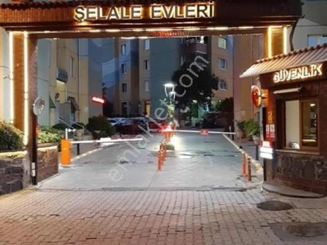 Kağıthane Merkez Şelale Evlerinde Kiralık 3+1 Daire