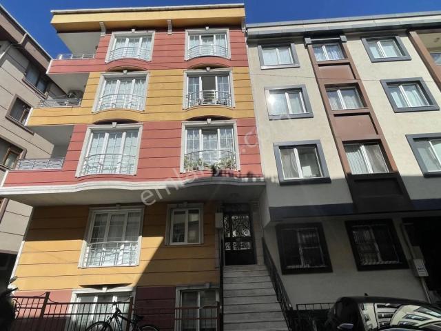 Kağıthane Merkez Mahallesinde Metroya Yürüme Mesafesi 3+1 Kiralık Daire
