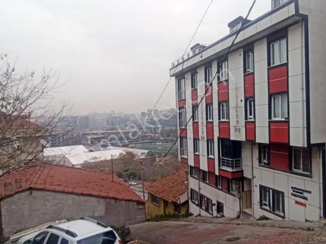 Kağıthane Merkeze Yürüme Mesafesinde Hasbahçe Manzaralı 3+1 Satılık Daire