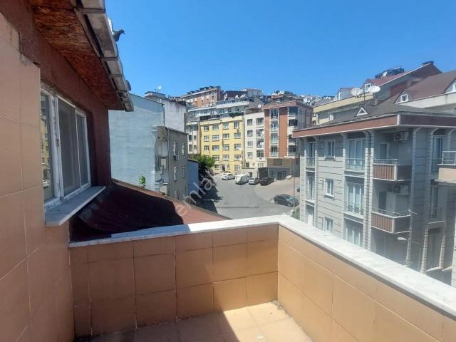 Kağıthane Nurtepe'de Asansörlü 3+1 Kiralık Dublex Daire