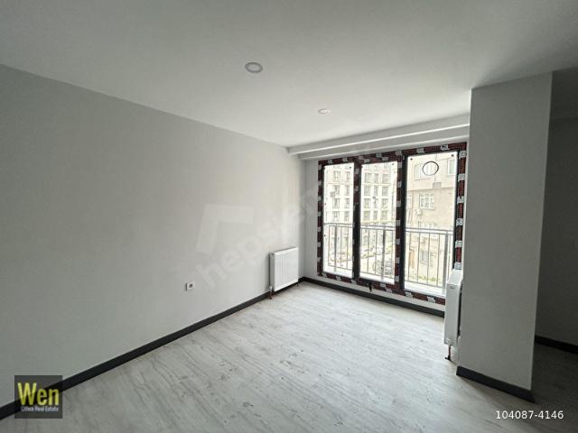 Kağıthanenin En Güzel Konumunda Sıfır Binada Kiralık 1+1