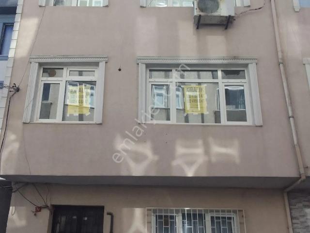 Kağıthanede Kiralık 3+1 Ara Kat Daire