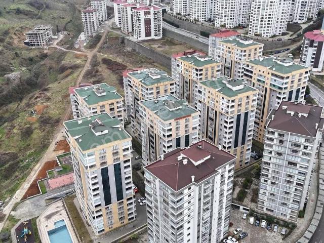 Kaşüstü Aquamarin Sitesinde Satılık 4+1 Daire