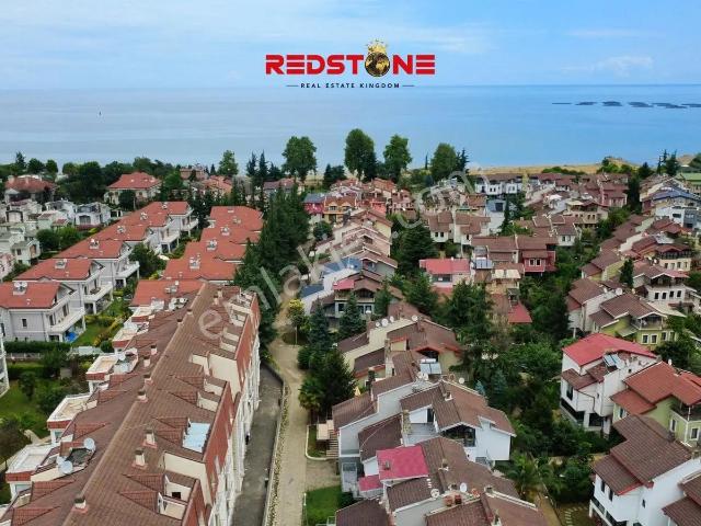 Kaşüstü Villakent Sitesi Kiralık Villa