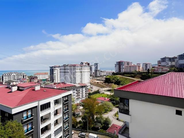 Kaşüstü / Yomra Satılık Deniz Manzaralı 3+1 Daire