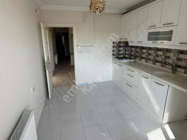 Ka yapıdan Adliye Caddesinde 3+1 Kiralık Daire