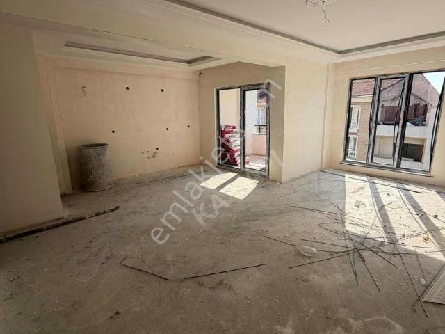 Ka yapı'dan Cadde Üstü 4+1 Dubleks Daire