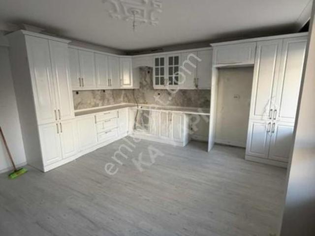 Ka yapıdan 2+1 Geniş Mutfaklı Sıfır Kiralık Daire