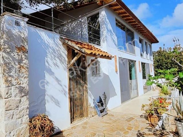Kaş Yeniköy'de Müstakil Ev