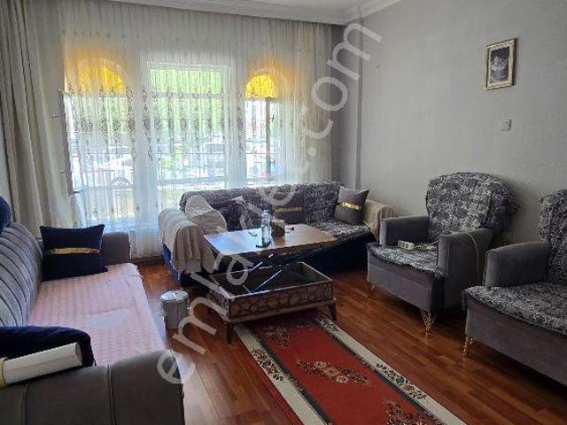 Kaşif Hoca Cd Düz Giriş Merkezi Konum Ön Cephe 2+1 Satılık Daire Yıldız Emlak'tan