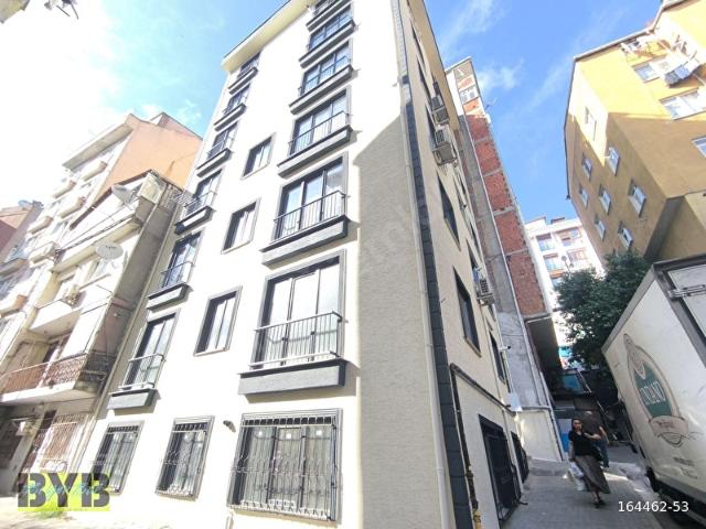 KAĞITHANE CADDE DİBİ YENİ BİNA 1+1 SATILIK DAİRE