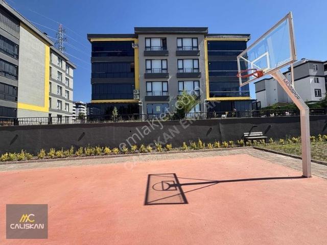 Kaşıkcıbağları Mahallesi 4,5+1 Kiralık Bahçe Katı