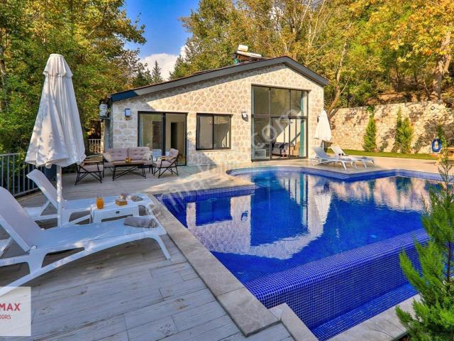 Kaş Kalkan Sarıbelen 2+1 Eşyalı Havuzlu Villa
