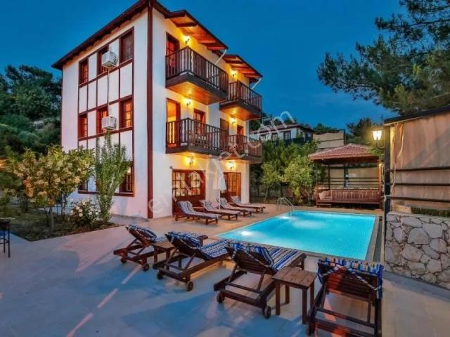 Kaş Kalkan'da Müstakil Havuzlu 2 Adet 4+1 Satılık Villa