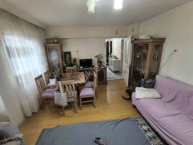 Kaçmaz Emlakta Toplu Konut Sitesinde 2+1 Arakat